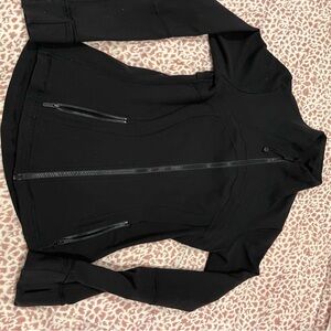 Black Lulu define jacket
